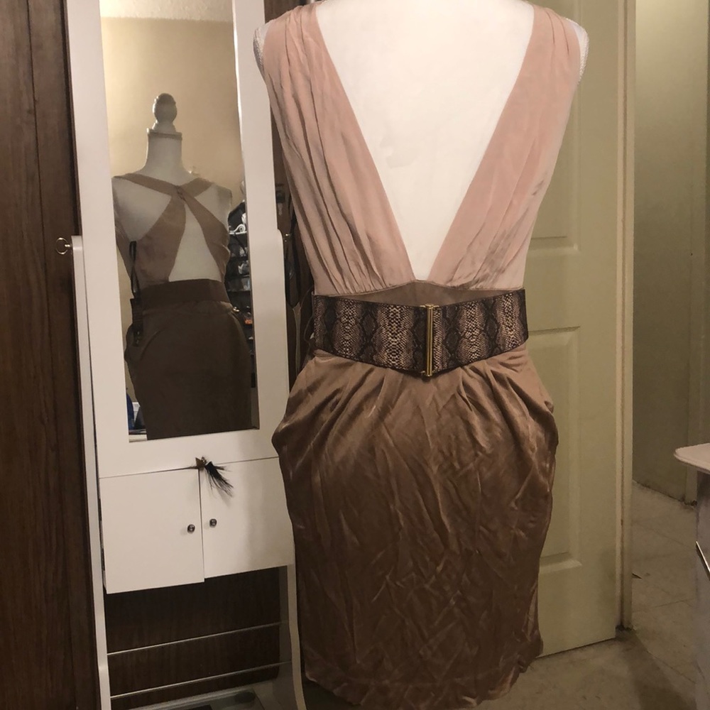 Bebe 2-tone deep v dress